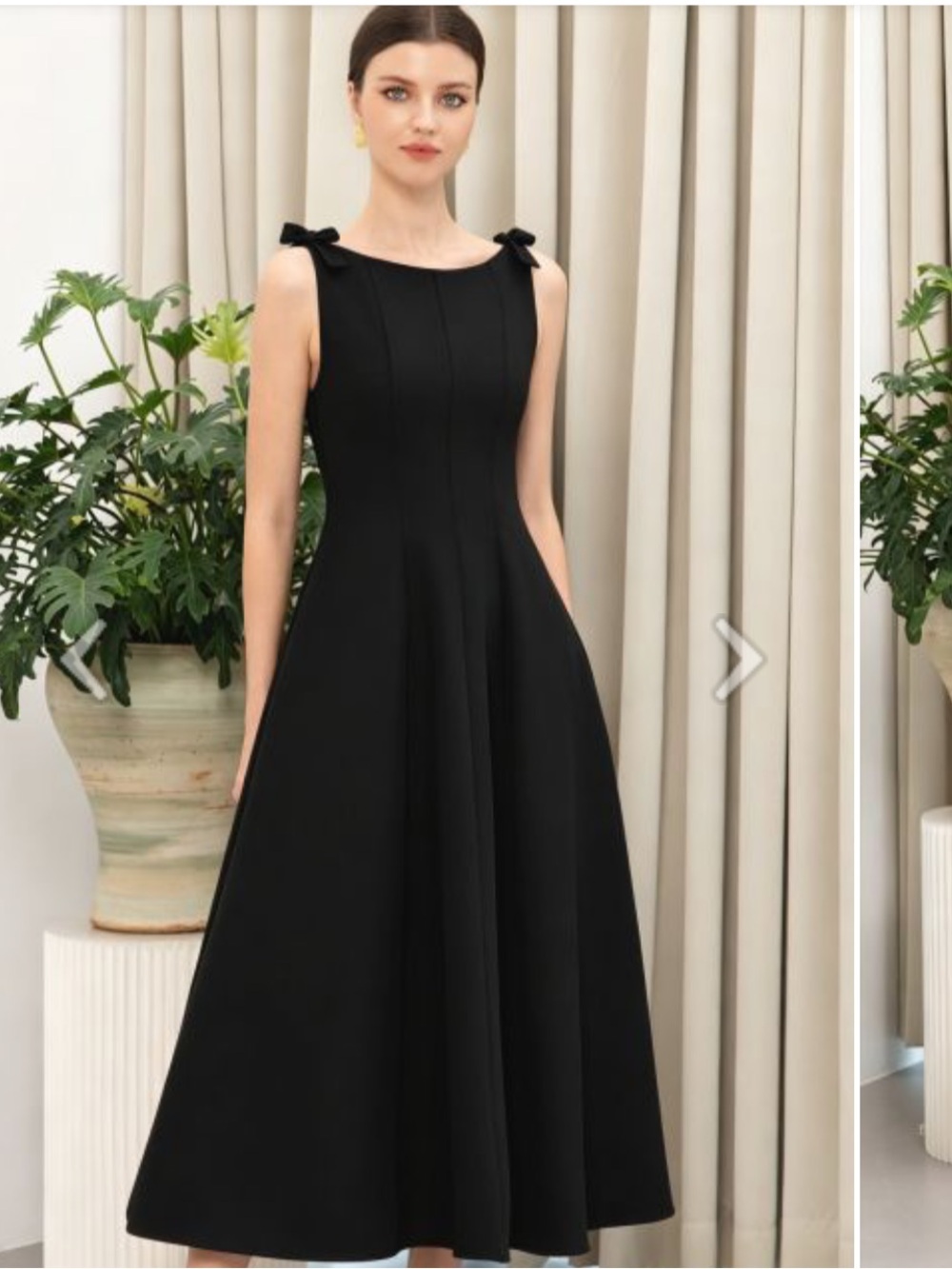 Classic Black Sleeveless A-Line Dress With Bow-tie Should Details